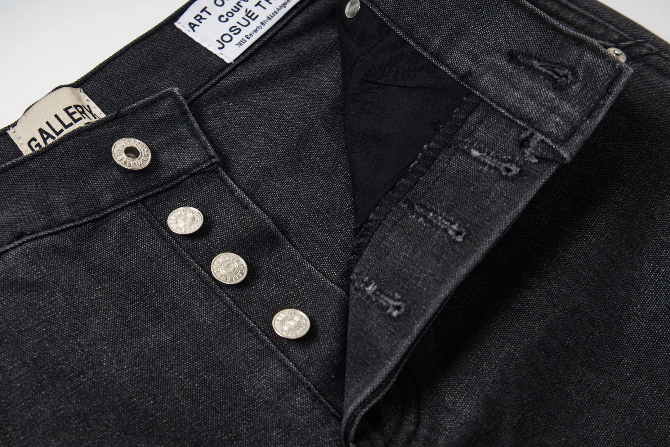 💰240 GALLERY DEPT spliced ​​ink-washed jeans, truly restoring the ultimate texture of Vintage, three-dimensional version, loose and comfortable, not picky about the figure, taller and slimmer, factory-made, original quality control, same style for men and women, can be matched with couples, versatile recommendation, must-have jeans for all seasons, fashionistas have been disappointed. From the quality selection of fabrics, the tailoring of details, and the matching of patterns, they are all impeccable! The upper body is so handsome when worn...it can be easily worn by men, women and children! The craftsmanship is made of heavy-duty washed pure cotton denim fabric. After washing, it is soft and thick. It is very stylish when worn on the body. Style number: 1800# Color: black Size: 28 30 32 34 36